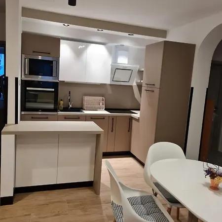 Apartmán M.i.r.a. *